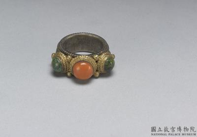 图片[2]-Silver ring with inlay of coral and turquoise, Qing dynasty, 18th c., Tibetan work-China Archive